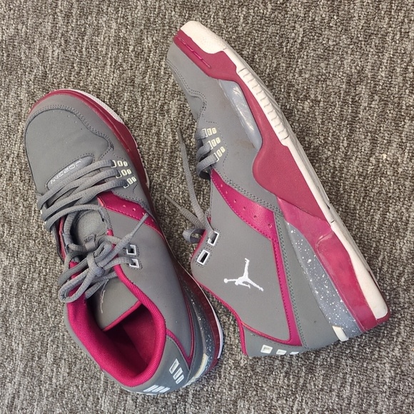 Jordan Flight 23 Fushia &‎ Gray Youth Boys Streatwear Shoes Size 7 - Picture 2 of 8